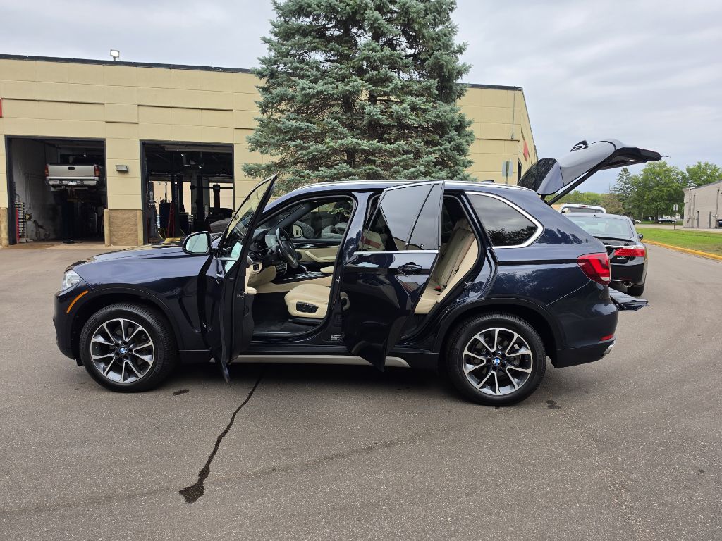 Photo 9 of this BMW X5