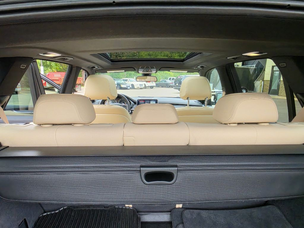Photo 11 of this BMW X5