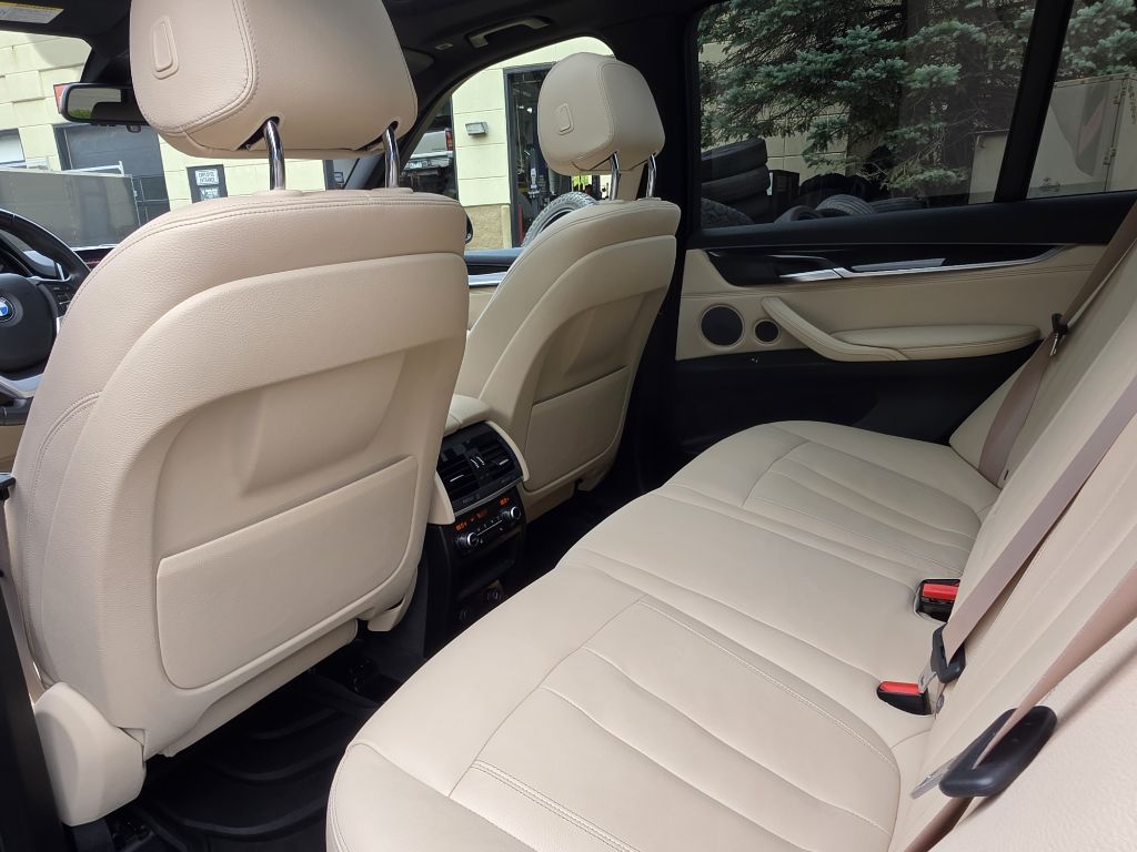 Photo 15 of this BMW X5