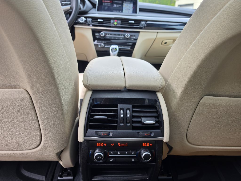 Photo 12 of this BMW X5