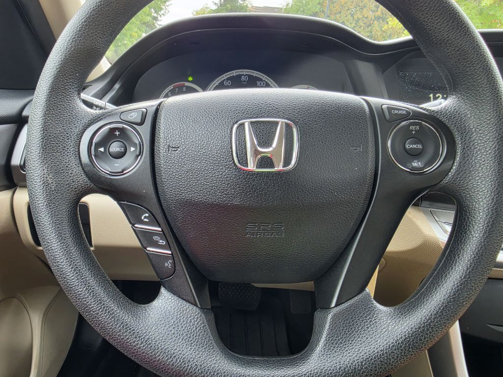 Photo 19 of this HONDA ACCORD