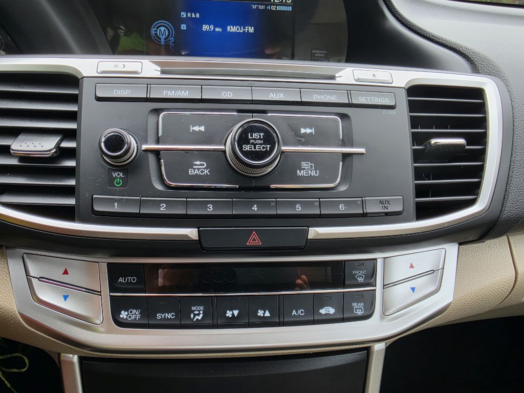 Photo 14 of this HONDA ACCORD