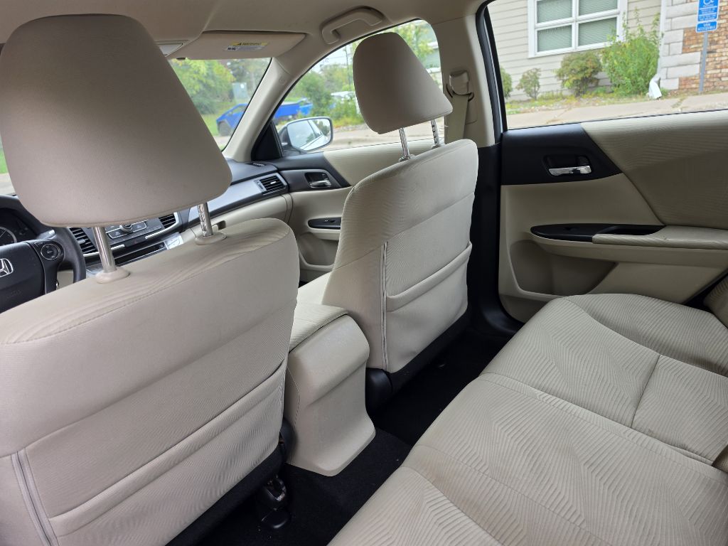 Photo 10 of this HONDA ACCORD