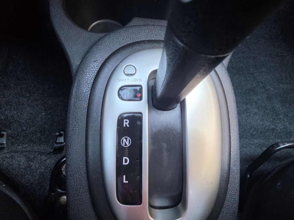 Photo 17 of this NISSAN VERSA NOTE SV