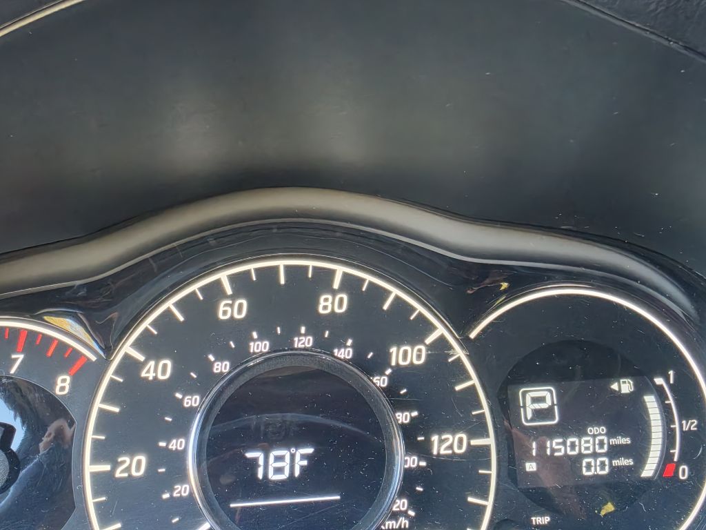 Photo 24 of this NISSAN VERSA NOTE SV