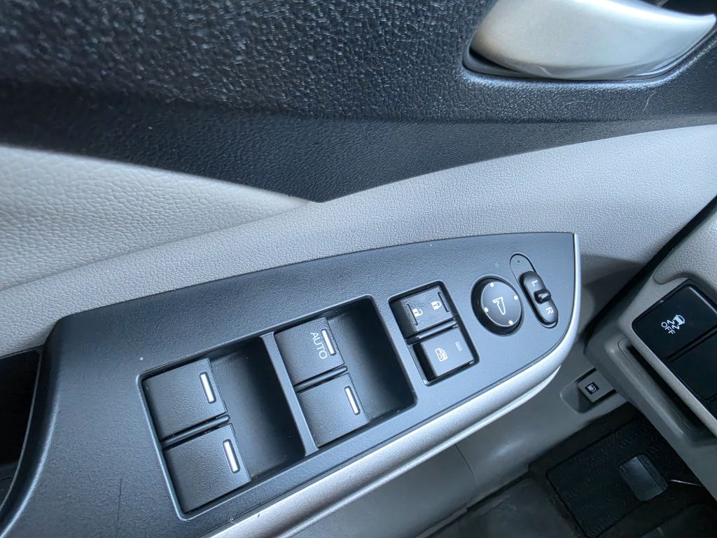 Photo 26 of this HONDA CR-V EXL