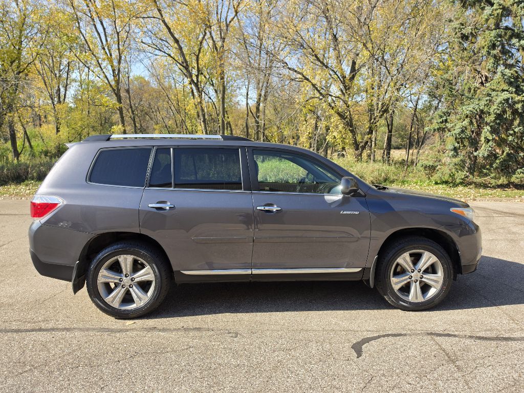 Photo 17 of this TOYOTA HIGHLANDER