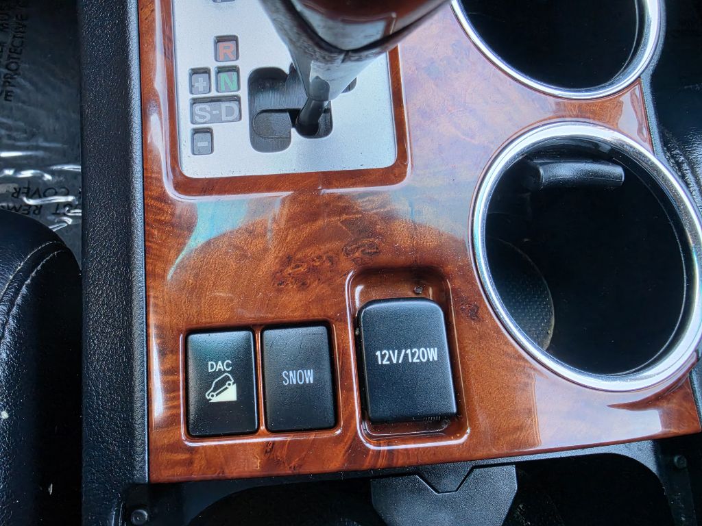 Photo 28 of this TOYOTA HIGHLANDER