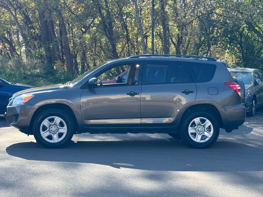 Photo 10 of this TOYOTA RAV4