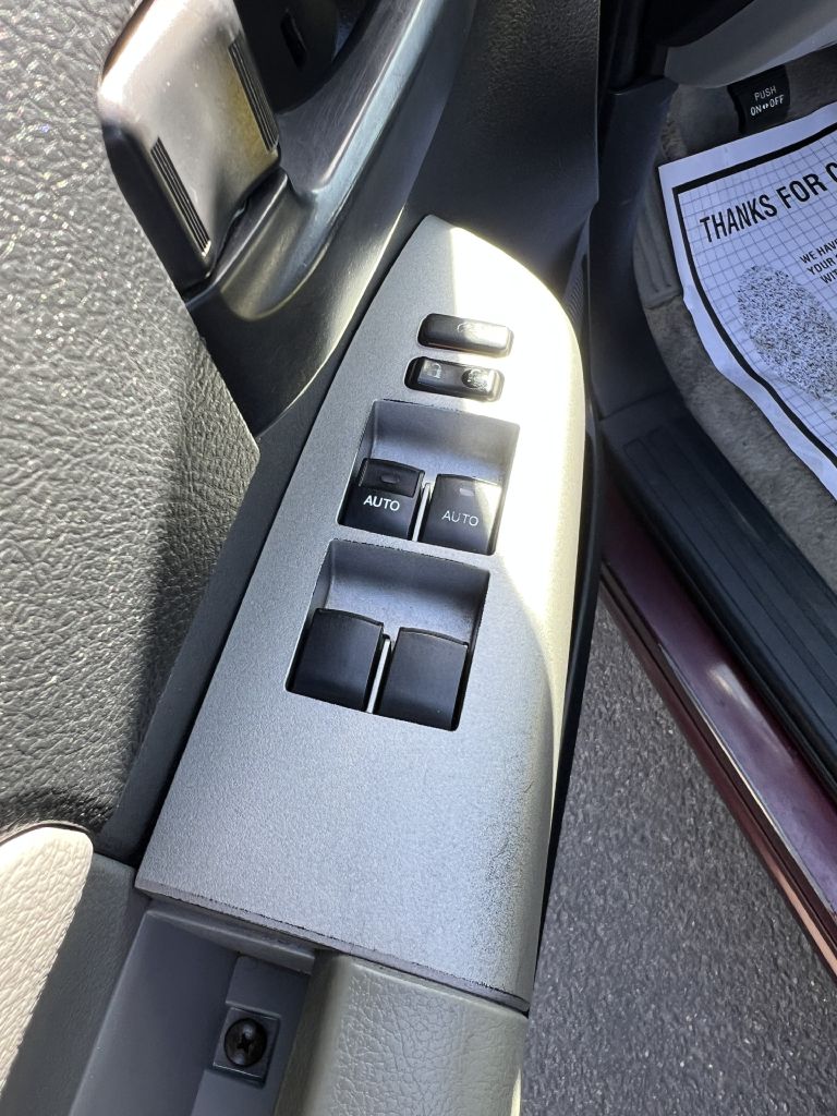 Photo 20 of this TOYOTA SEQUOIA