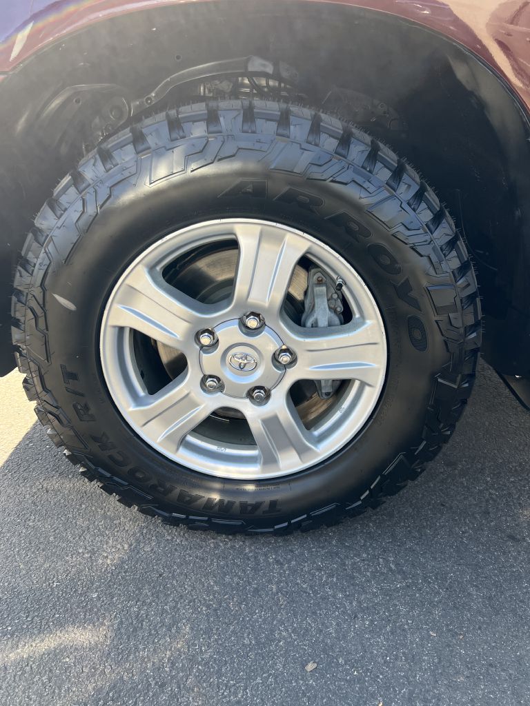 Photo 24 of this TOYOTA SEQUOIA