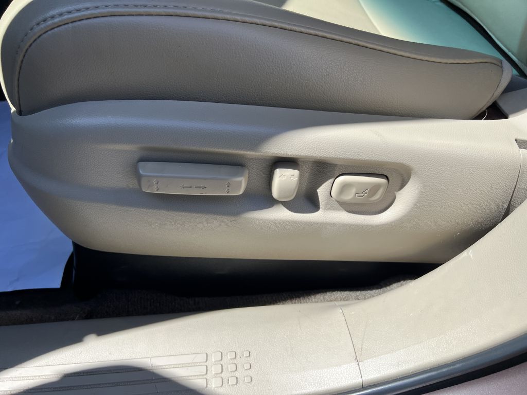 Photo 22 of this HONDA PILOT