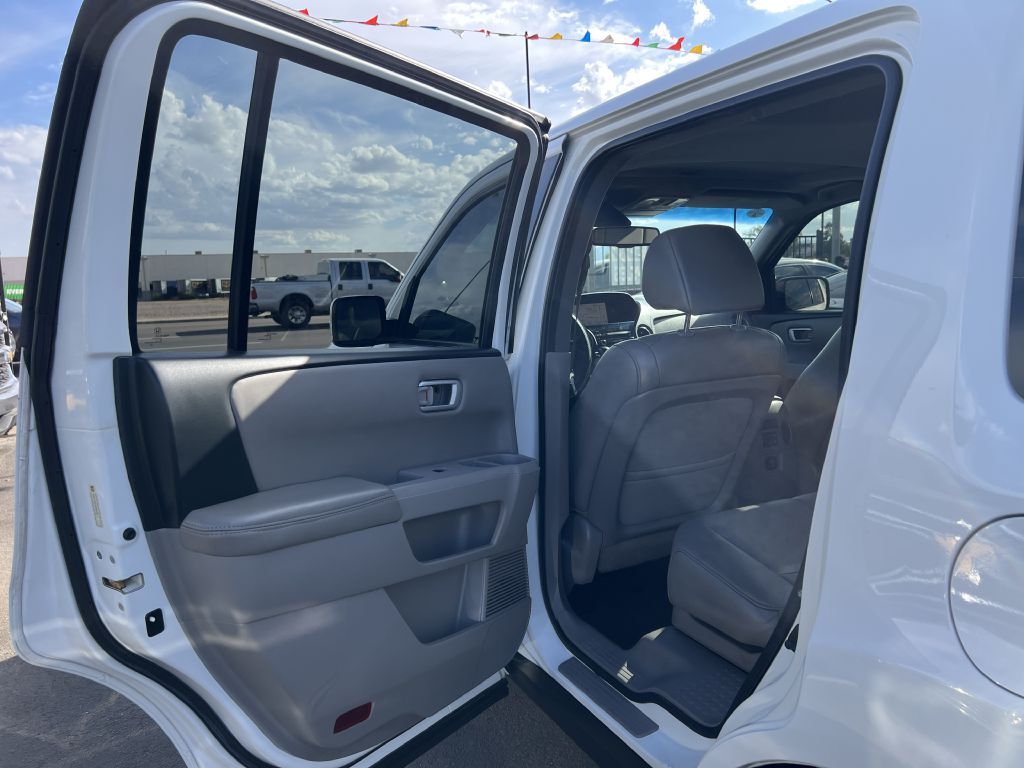 Photo 11 of this HONDA PILOT