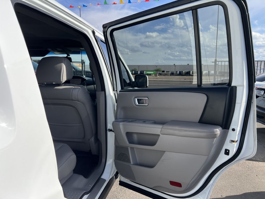 Photo 16 of this HONDA PILOT