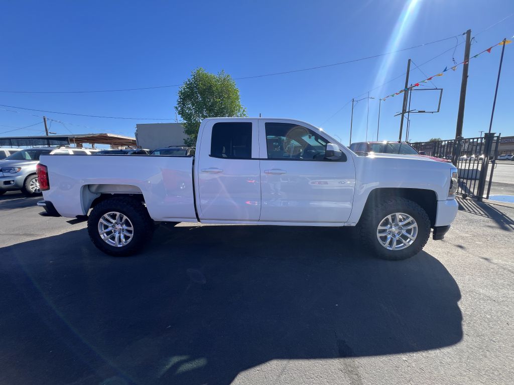 Photo 4 of this CHEVROLET SILVERADO