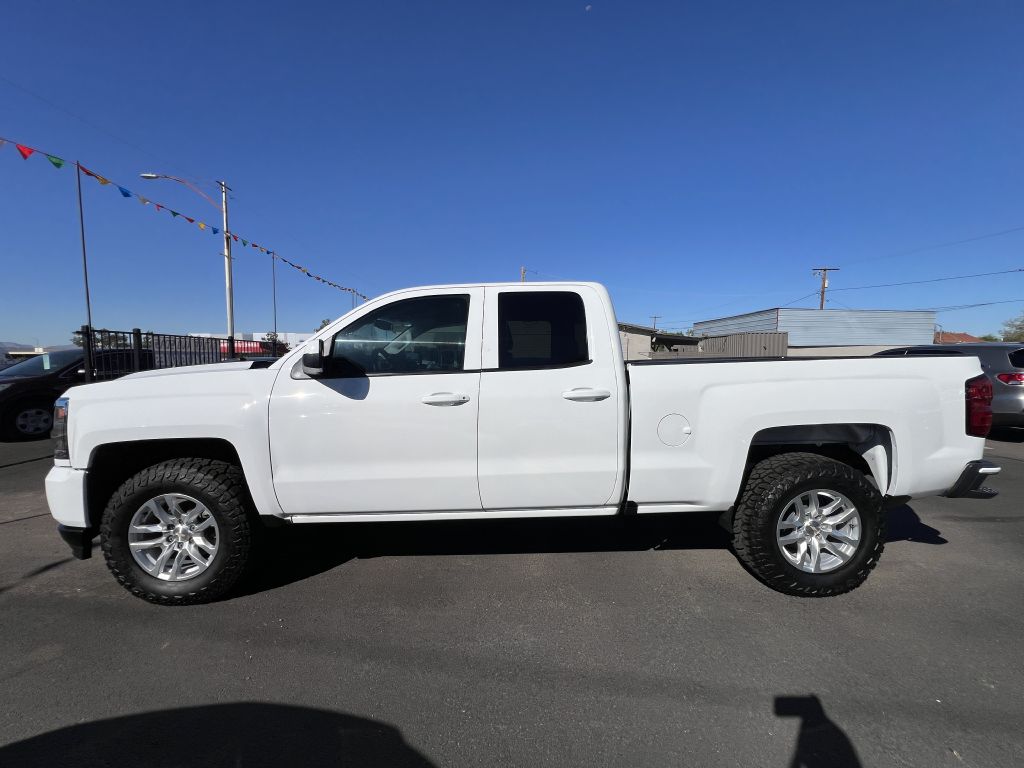 Photo 8 of this CHEVROLET SILVERADO
