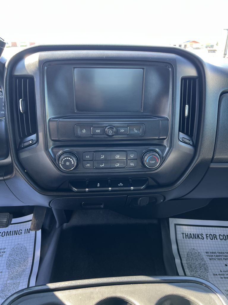 Photo 19 of this CHEVROLET SILVERADO