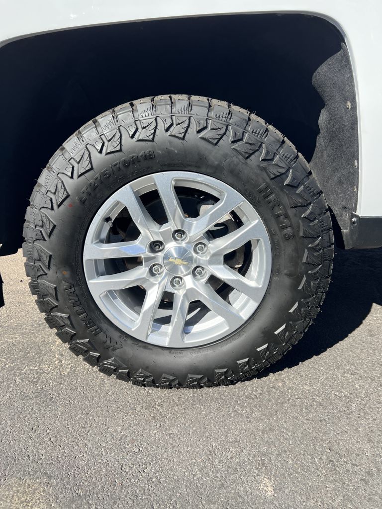 Photo 21 of this CHEVROLET SILVERADO