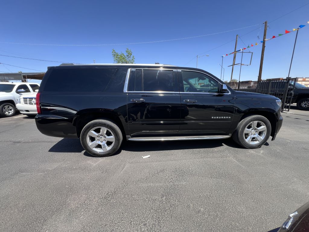 Photo 4 of this CHEVROLET SUBURBAN
