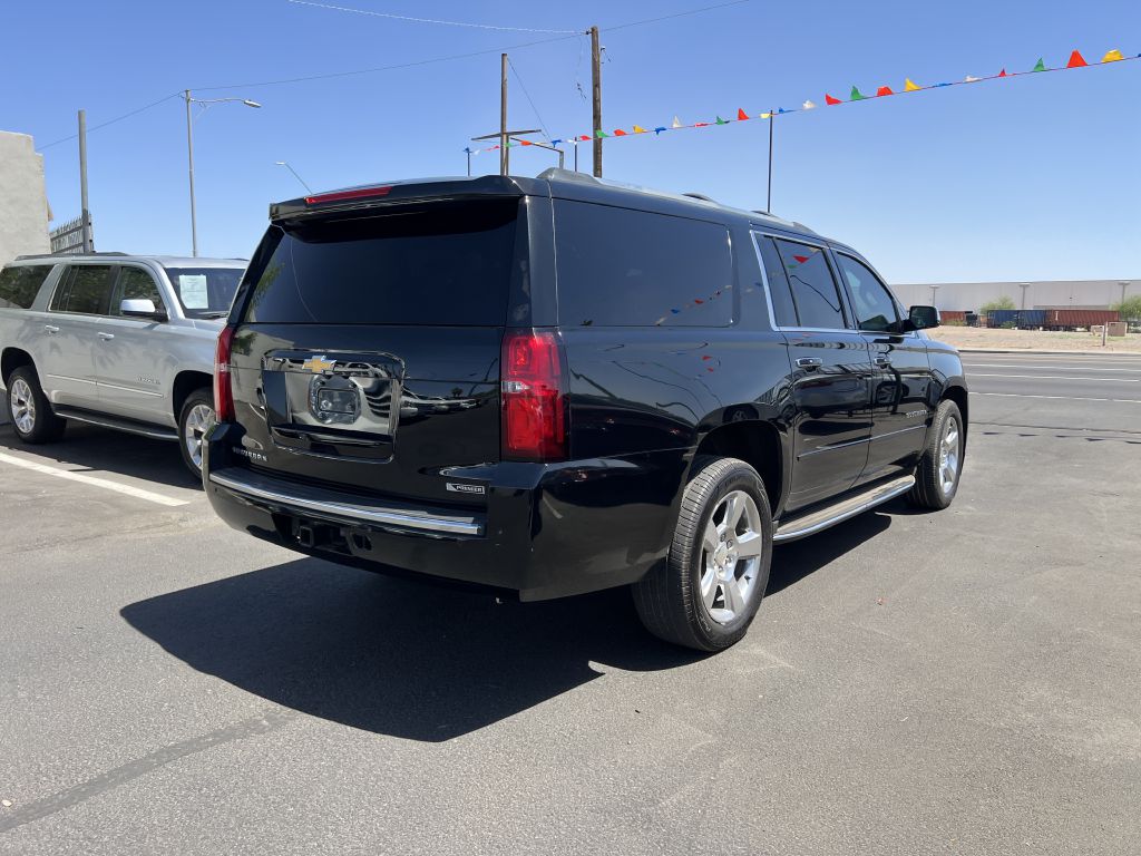 Photo 5 of this CHEVROLET SUBURBAN