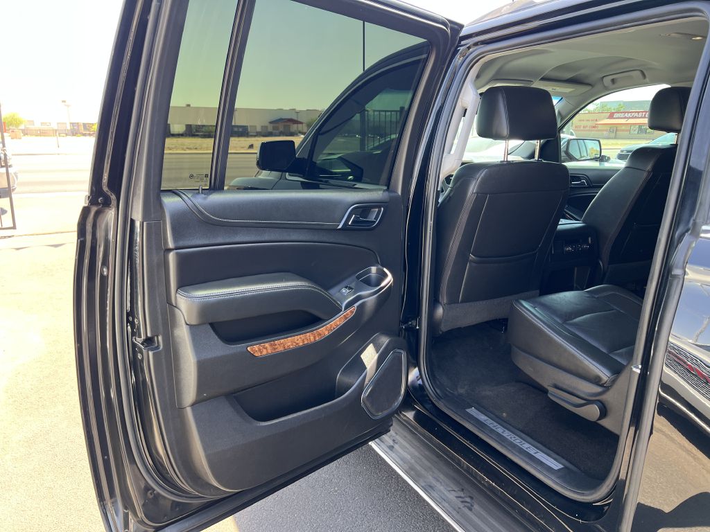 Photo 11 of this CHEVROLET SUBURBAN