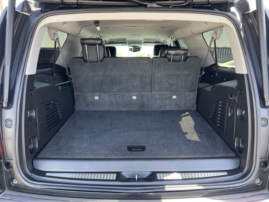 Photo 14 of this CHEVROLET SUBURBAN