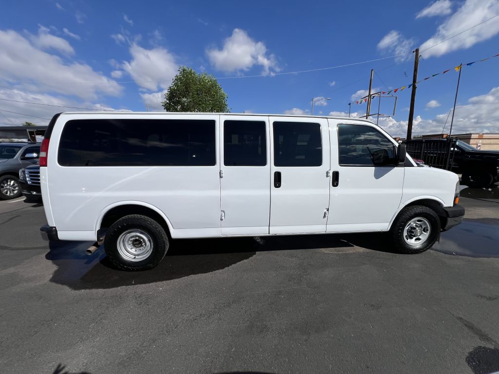 Photo 4 of this CHEVROLET EXPRESS G3500
