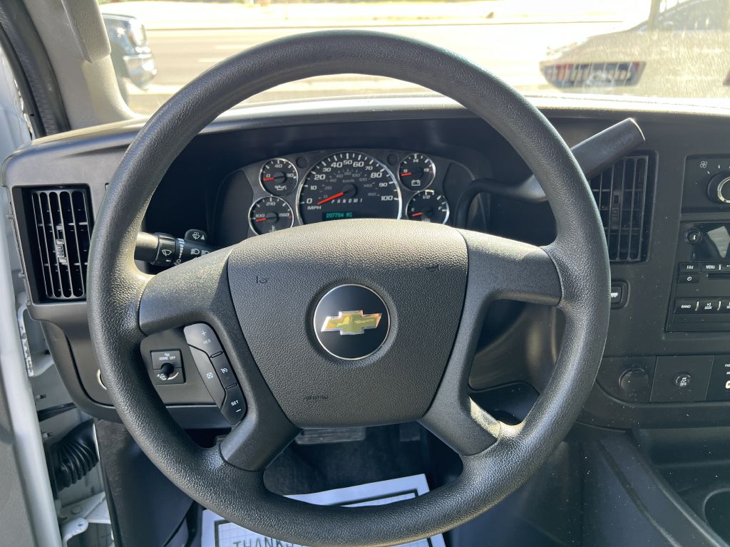 Photo 20 of this CHEVROLET EXPRESS G3500