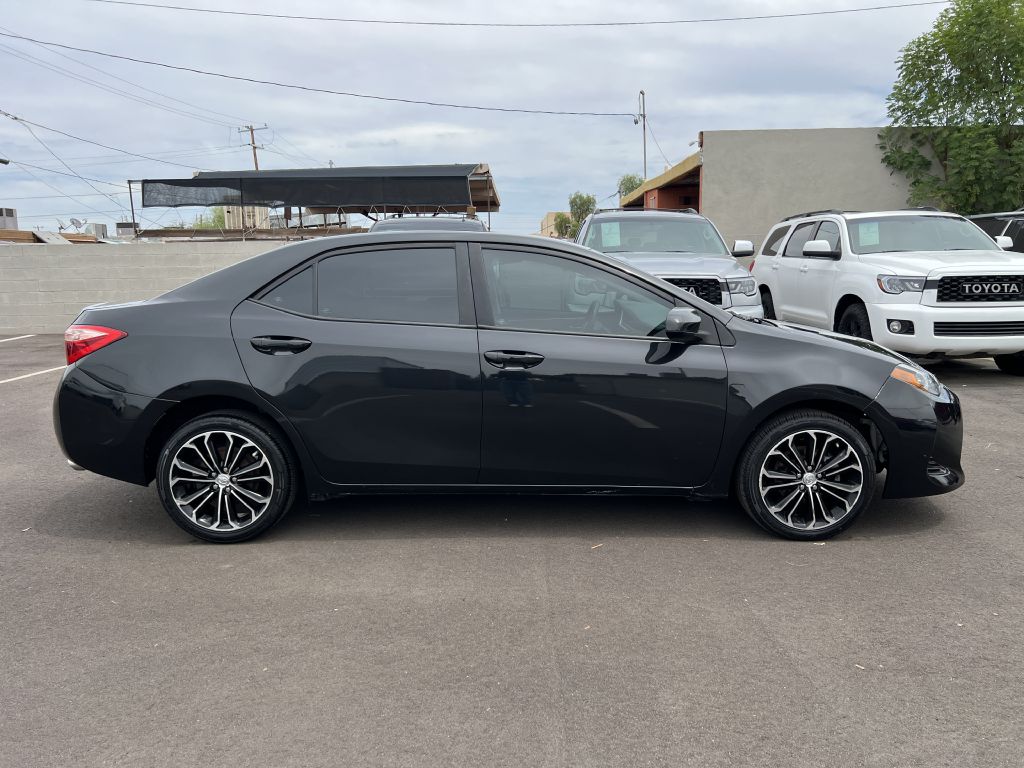 Photo 4 of this TOYOTA COROLLA