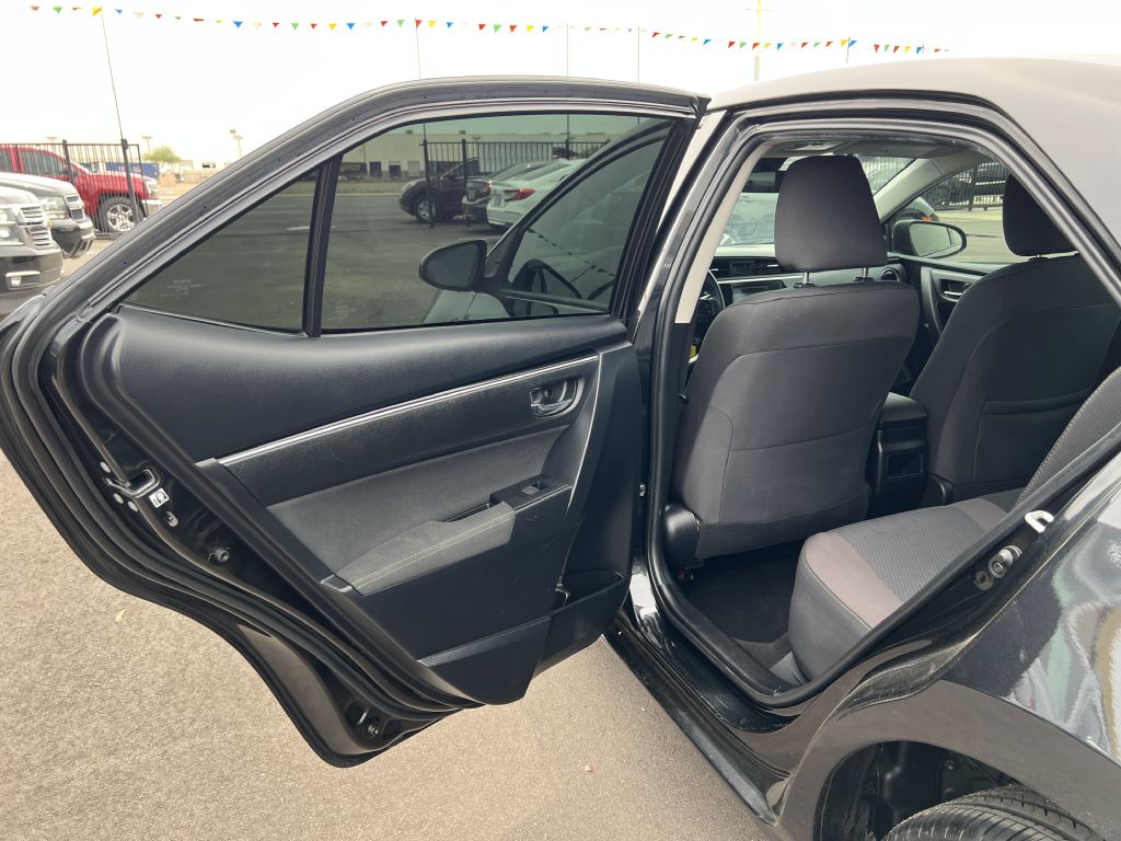 Photo 11 of this TOYOTA COROLLA