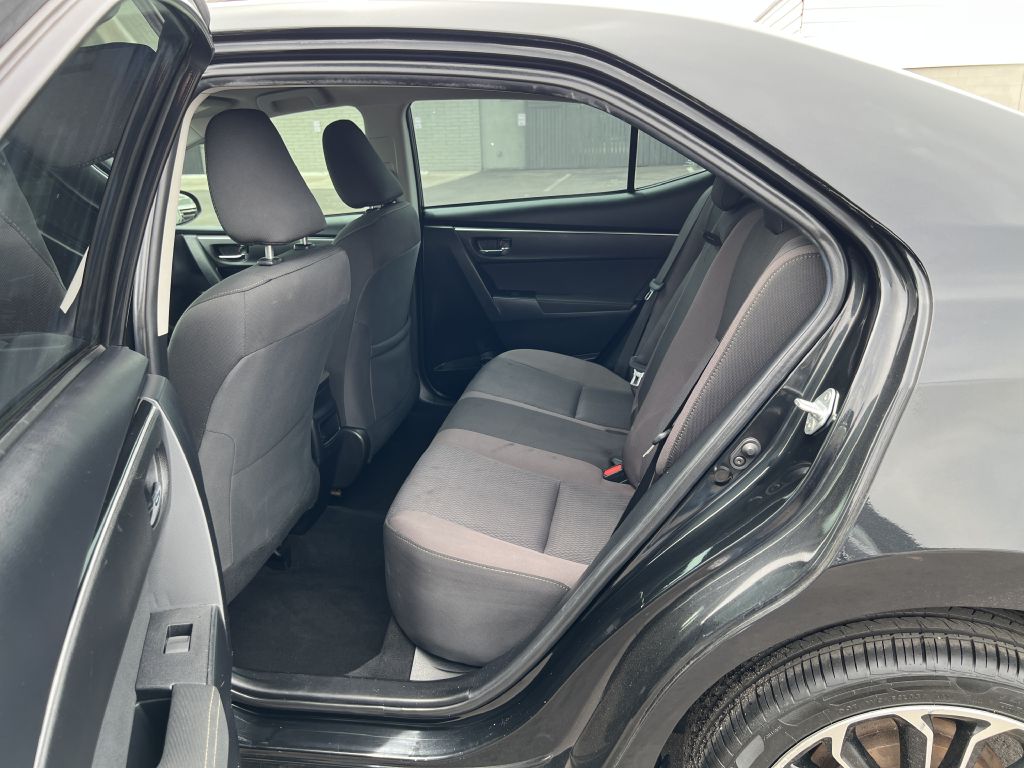 Photo 12 of this TOYOTA COROLLA