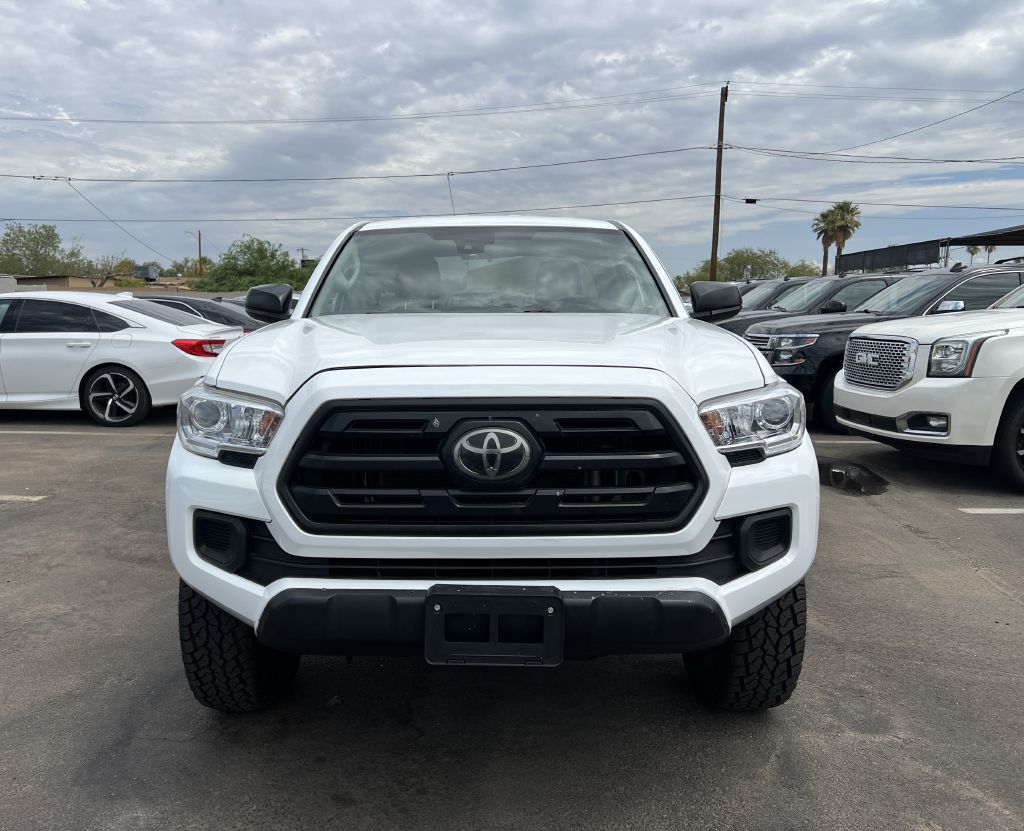 Photo 2 of this TOYOTA TACOMA
