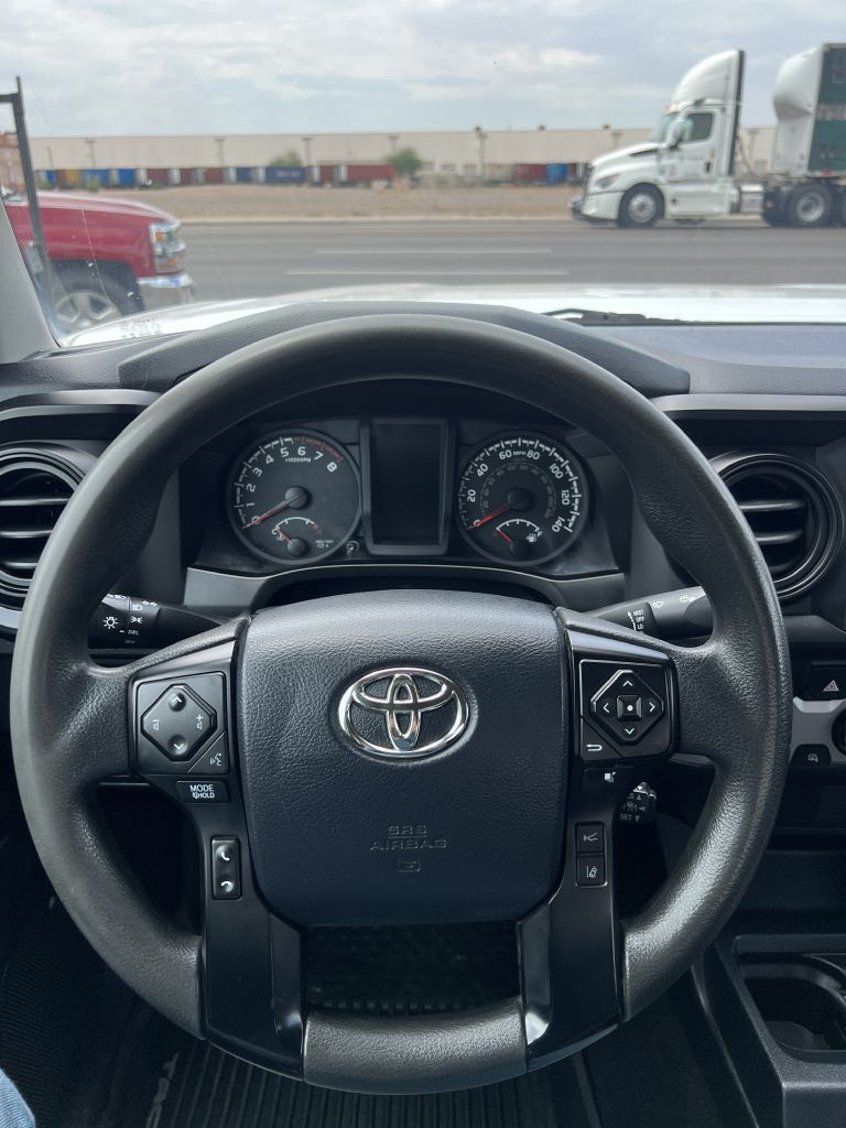 Photo 19 of this TOYOTA TACOMA