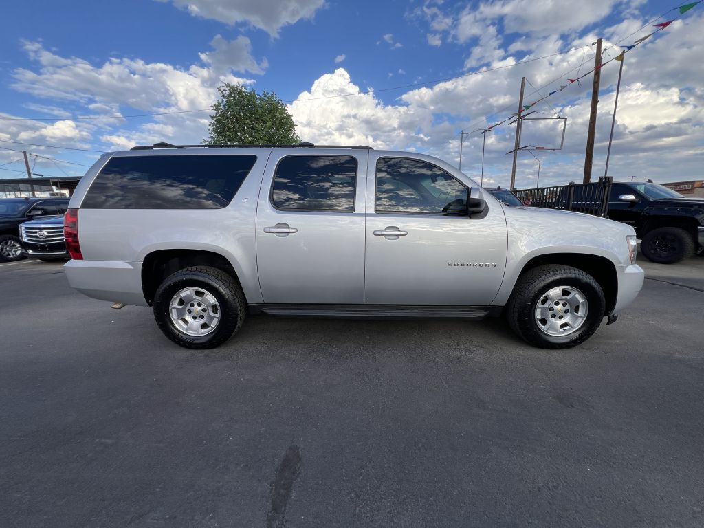 Photo 4 of this CHEVROLET SUBURBAN