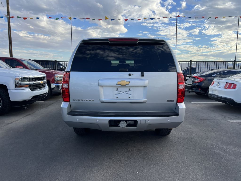 Photo 6 of this CHEVROLET SUBURBAN