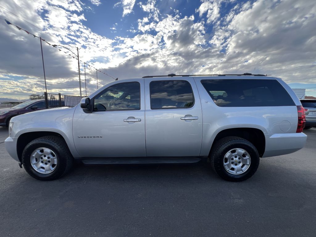 Photo 8 of this CHEVROLET SUBURBAN