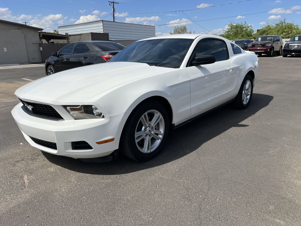 2011 FORD MUSTANG