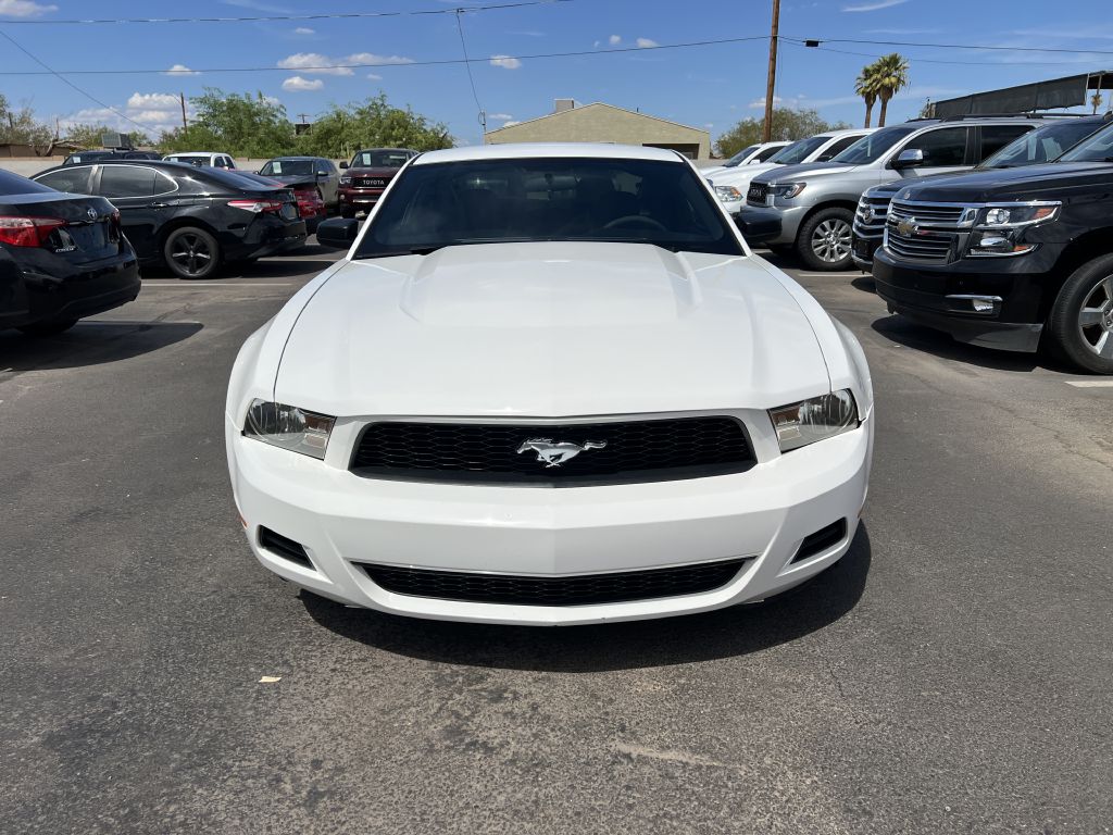 Photo 2 of this FORD MUSTANG
