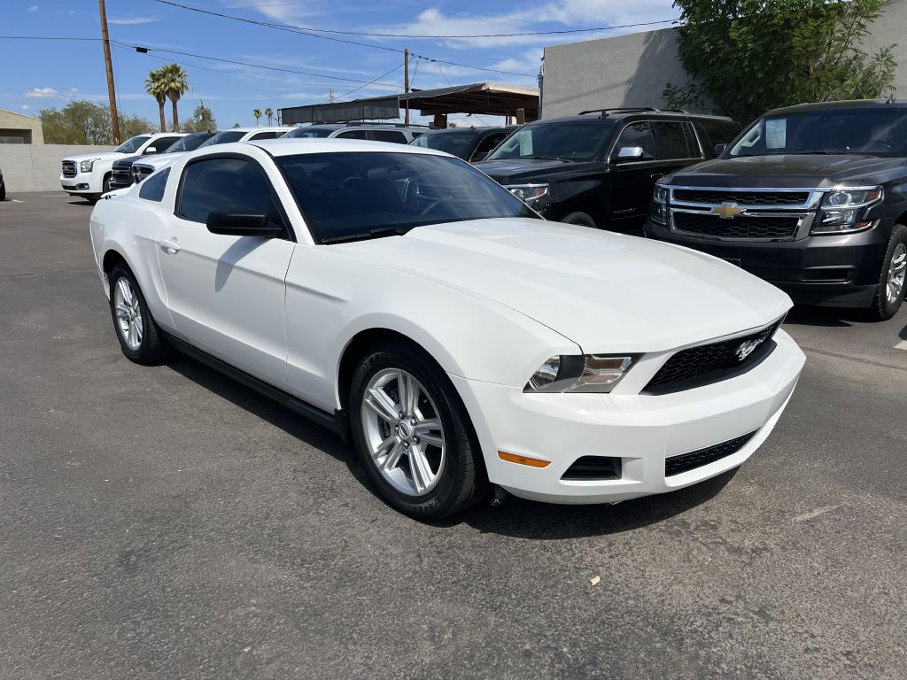 Photo 3 of this FORD MUSTANG