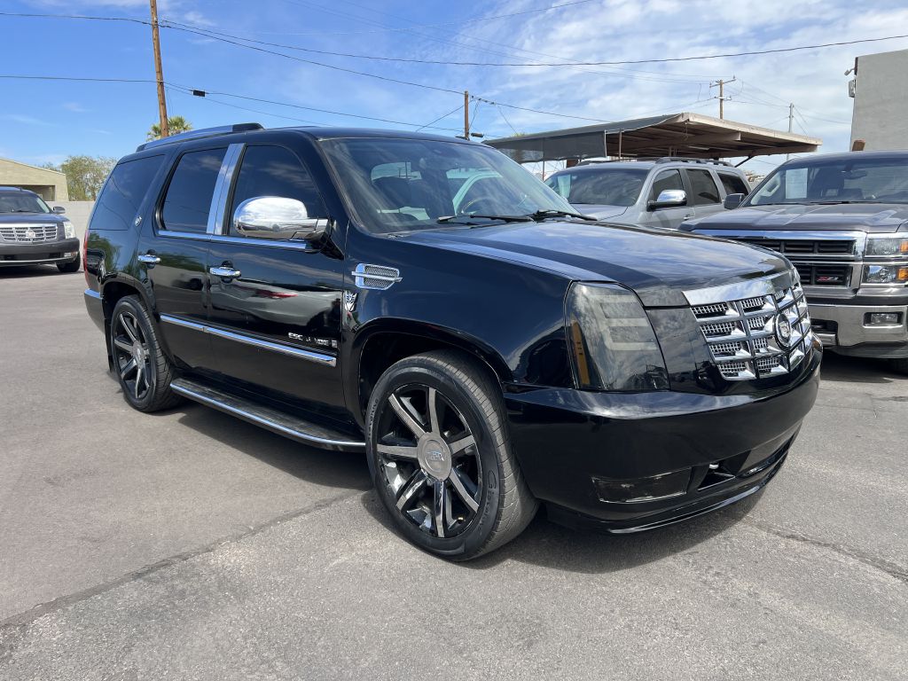 Photo 3 of this CADILLAC ESCALADE