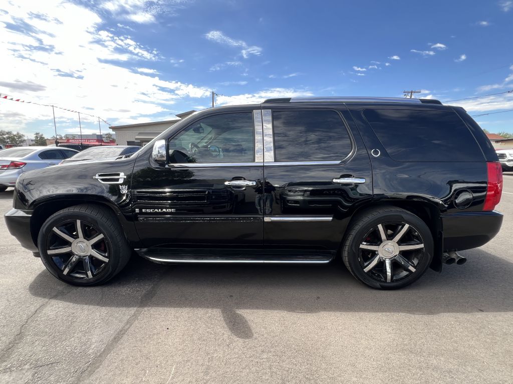 Photo 8 of this CADILLAC ESCALADE