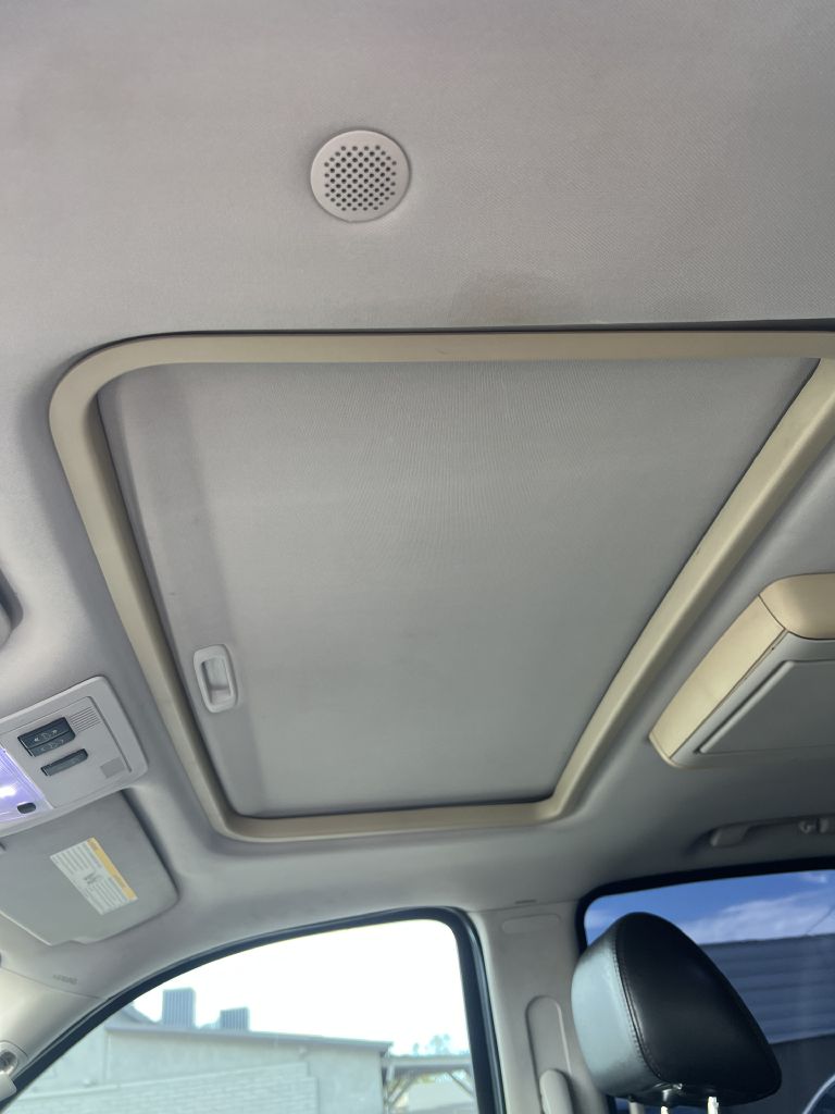 Photo 23 of this CADILLAC ESCALADE