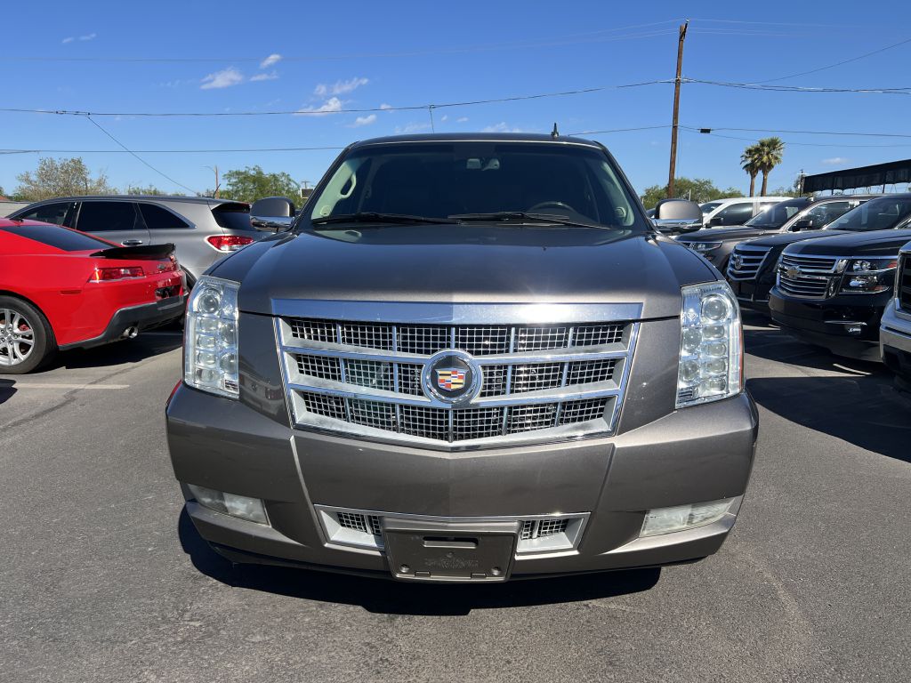 Photo 2 of this CADILLAC ESCALADE