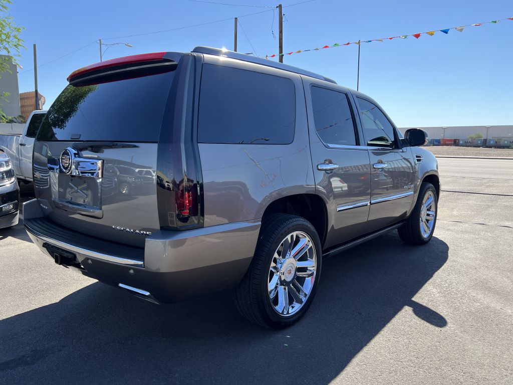 Photo 5 of this CADILLAC ESCALADE