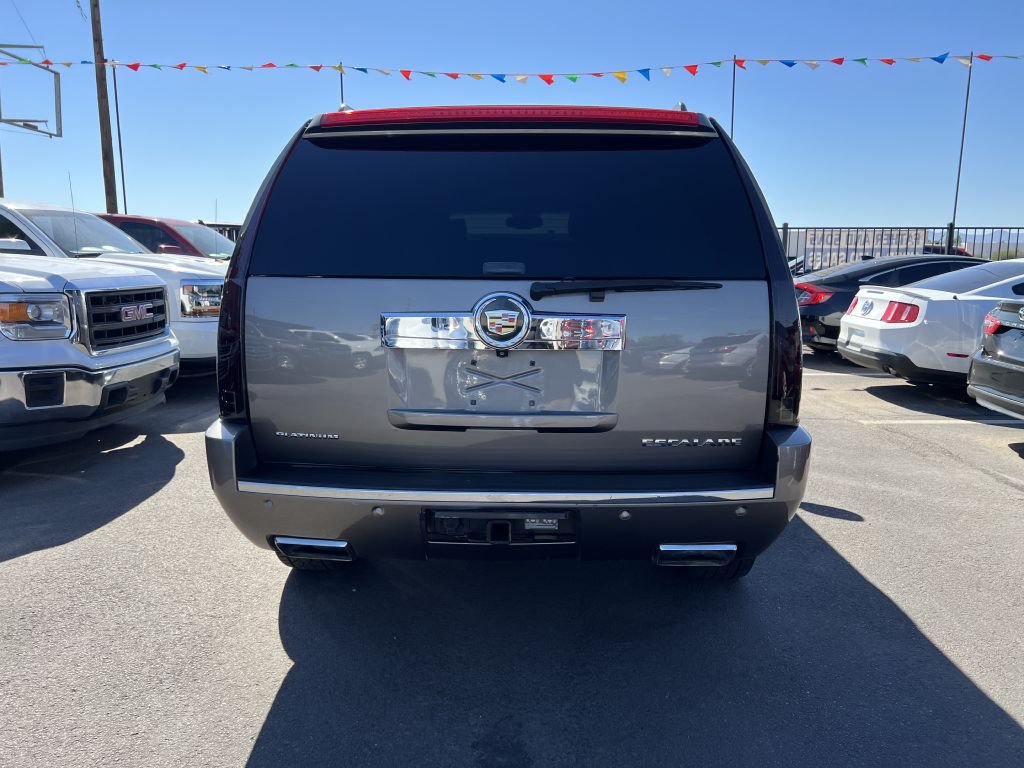 Photo 6 of this CADILLAC ESCALADE