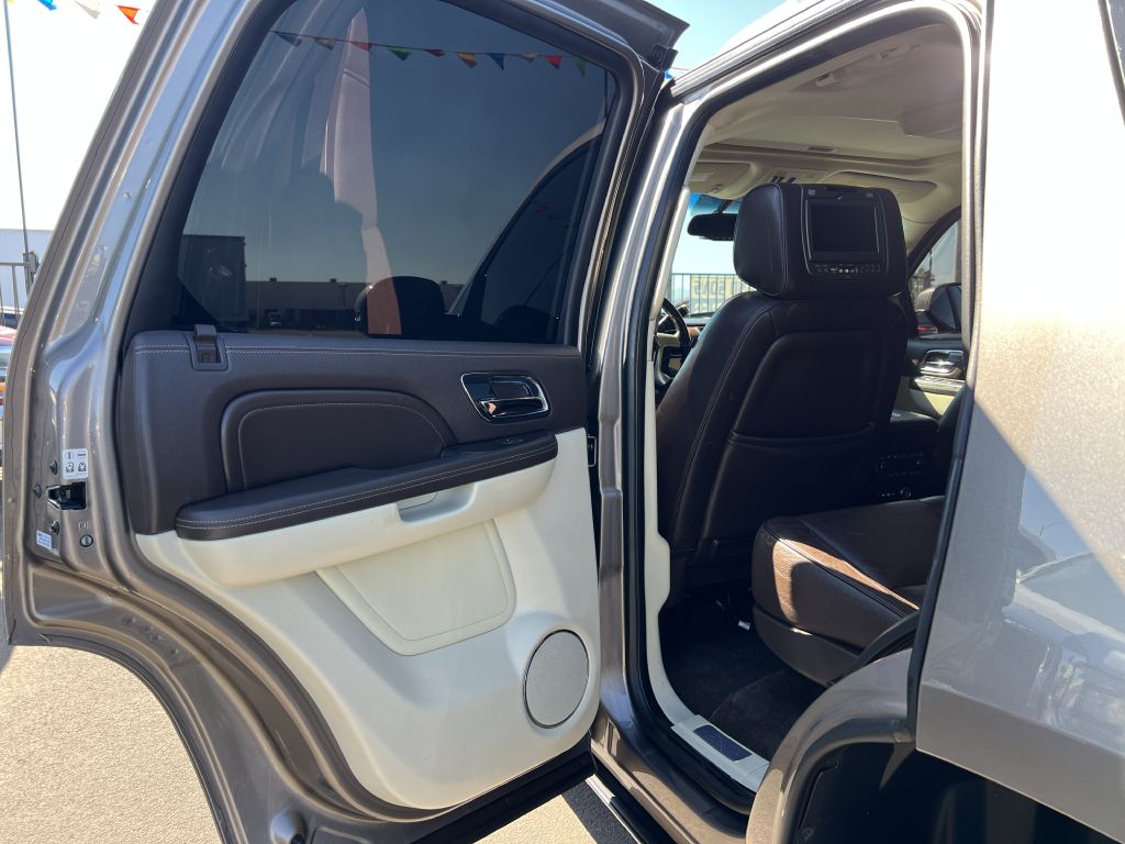 Photo 11 of this CADILLAC ESCALADE