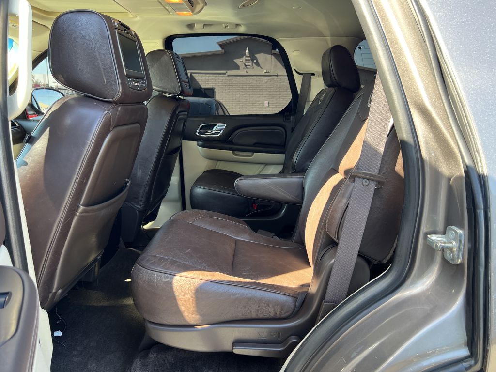 Photo 12 of this CADILLAC ESCALADE
