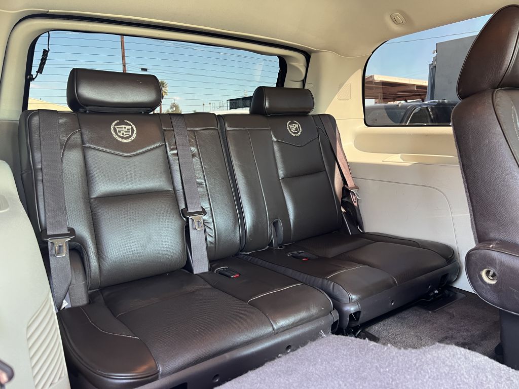 Photo 15 of this CADILLAC ESCALADE
