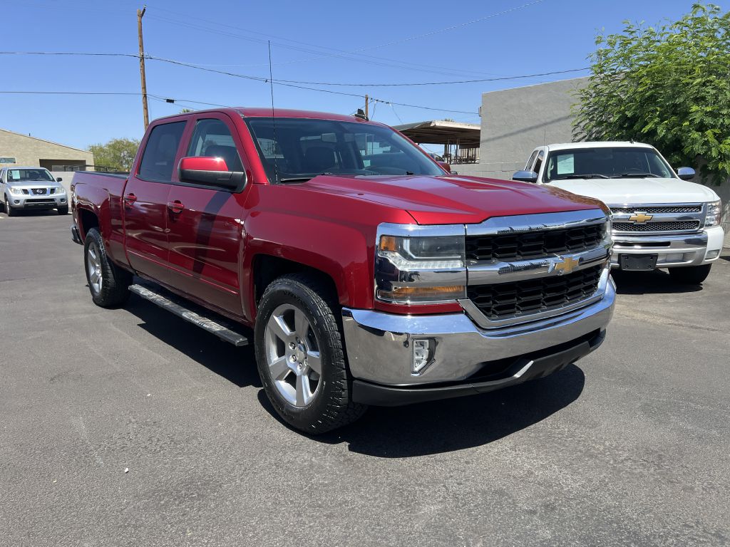 Photo 3 of this CHEVROLET SILVERADO