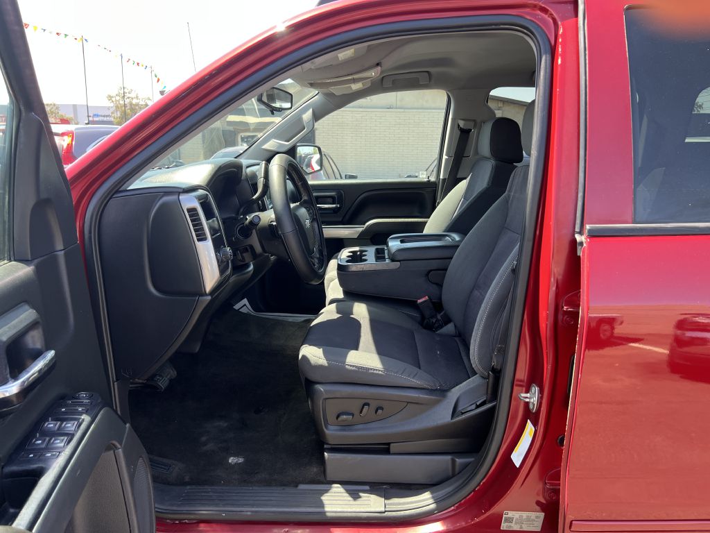 Photo 10 of this CHEVROLET SILVERADO